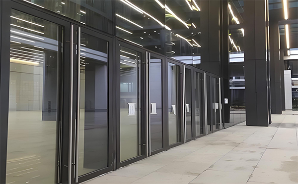 喀什玻璃地弹门